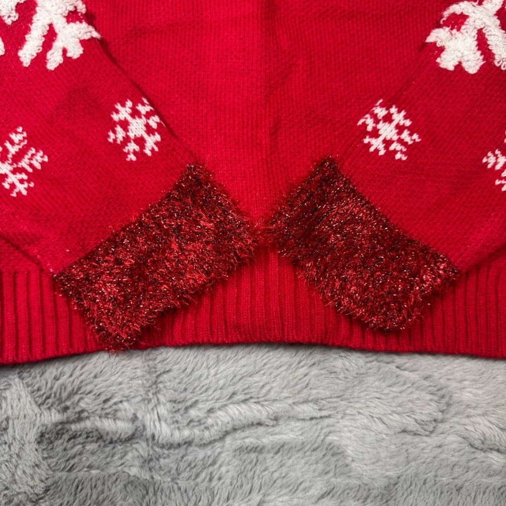 Major Label’s Womens Christmas Cardigan with Festive Snowflakes and Garland - Picture 3 of 12
